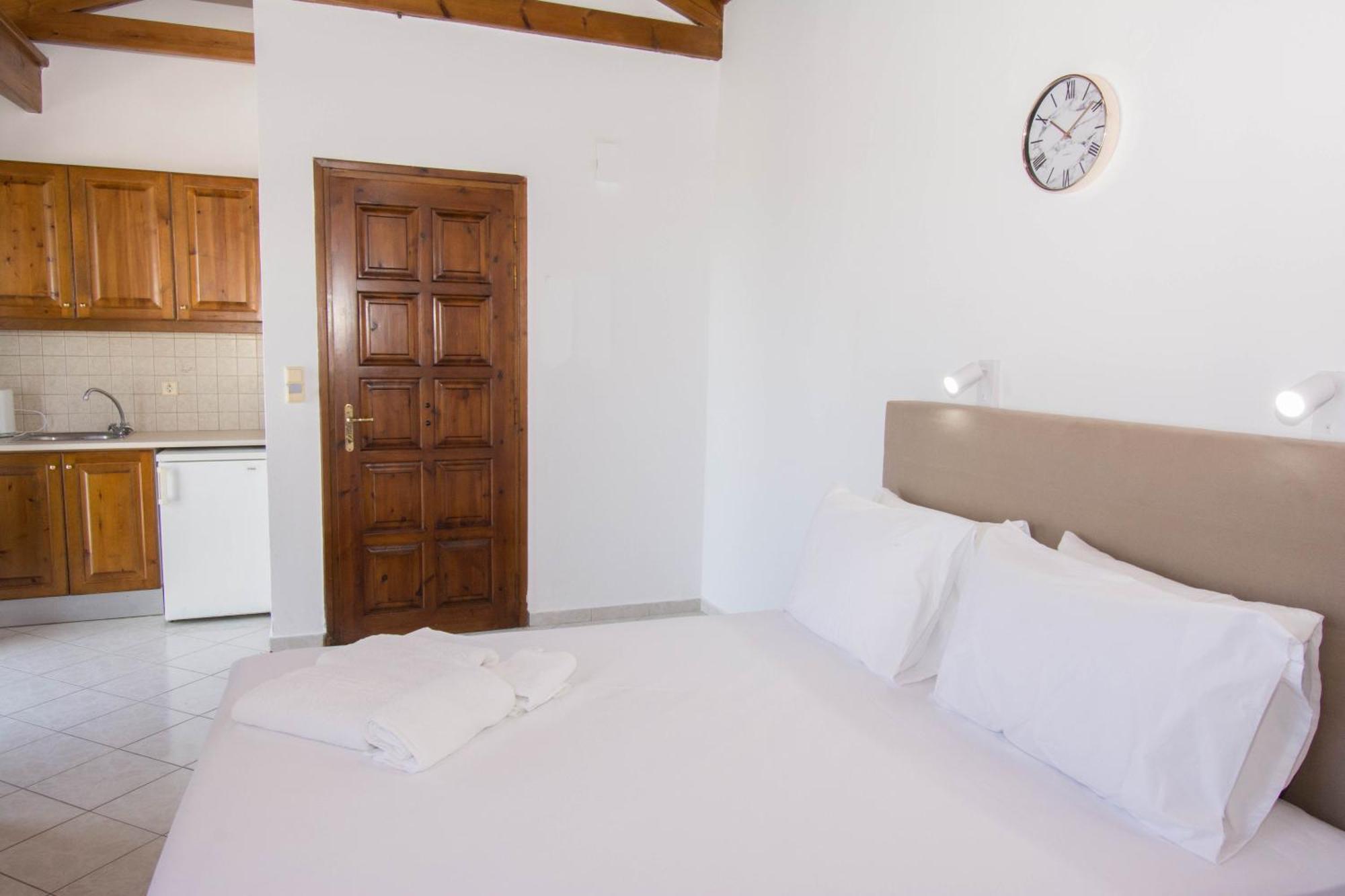 Rena Apartments Gouves Dış mekan fotoğraf