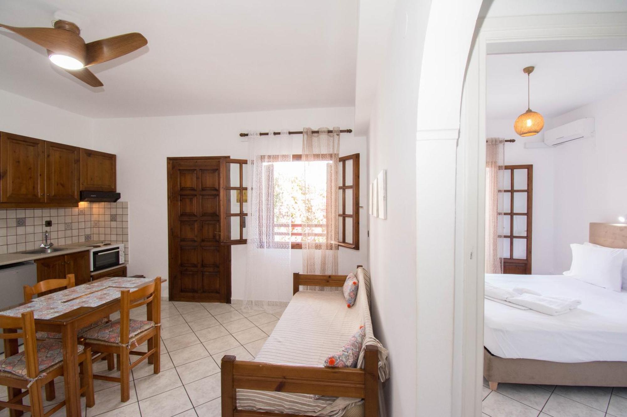 Rena Apartments Gouves Dış mekan fotoğraf